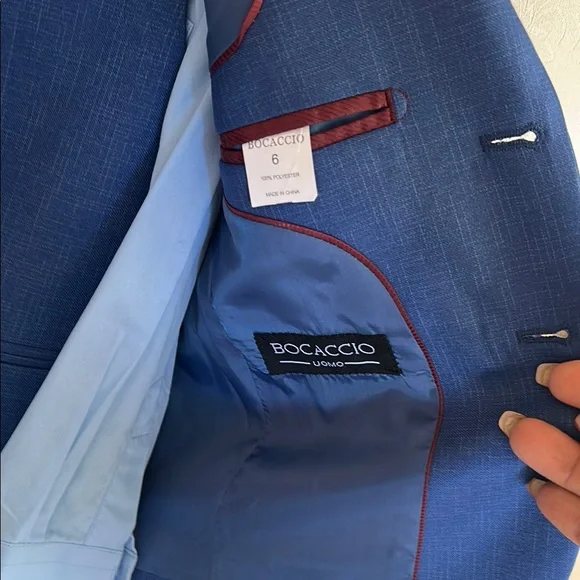 Classic Blue Suit with Notched Lapels and Textured Fabric - Picture 4 of 5